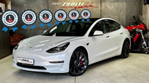 Tesla Model 3 PERFORMANCE, FULL SELF DRIVING, ZIMNÉ DISKY, FACELIFT, IHNEĎ K ODBERU!